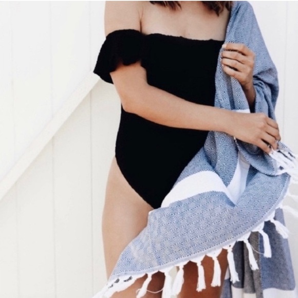 Trina Turk Accessories - Triana Turk scarf